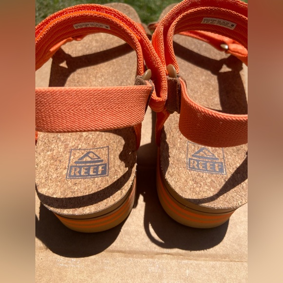 Reef Cushion Rem Hi Platform Sandals Orange Woman’s Size 9.5 - Picture 5 of 6